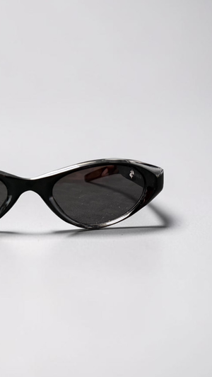 HER $hades (CatEye) 002